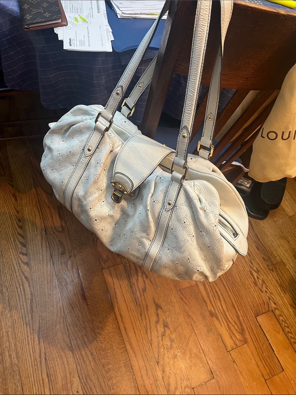 Cream Leather Shoulder Bag - Designer Style